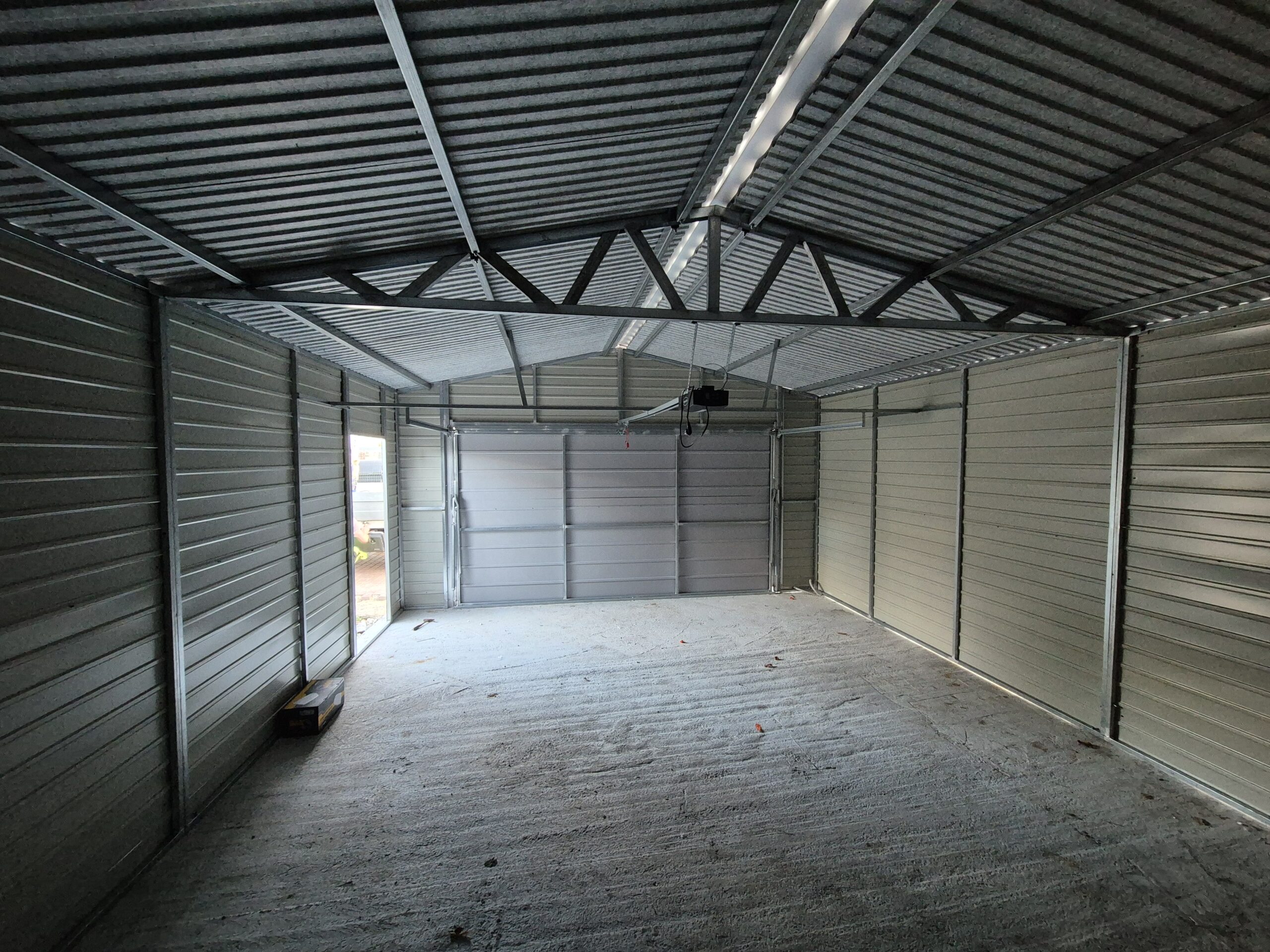 Konstrukcja garażu blaszanego