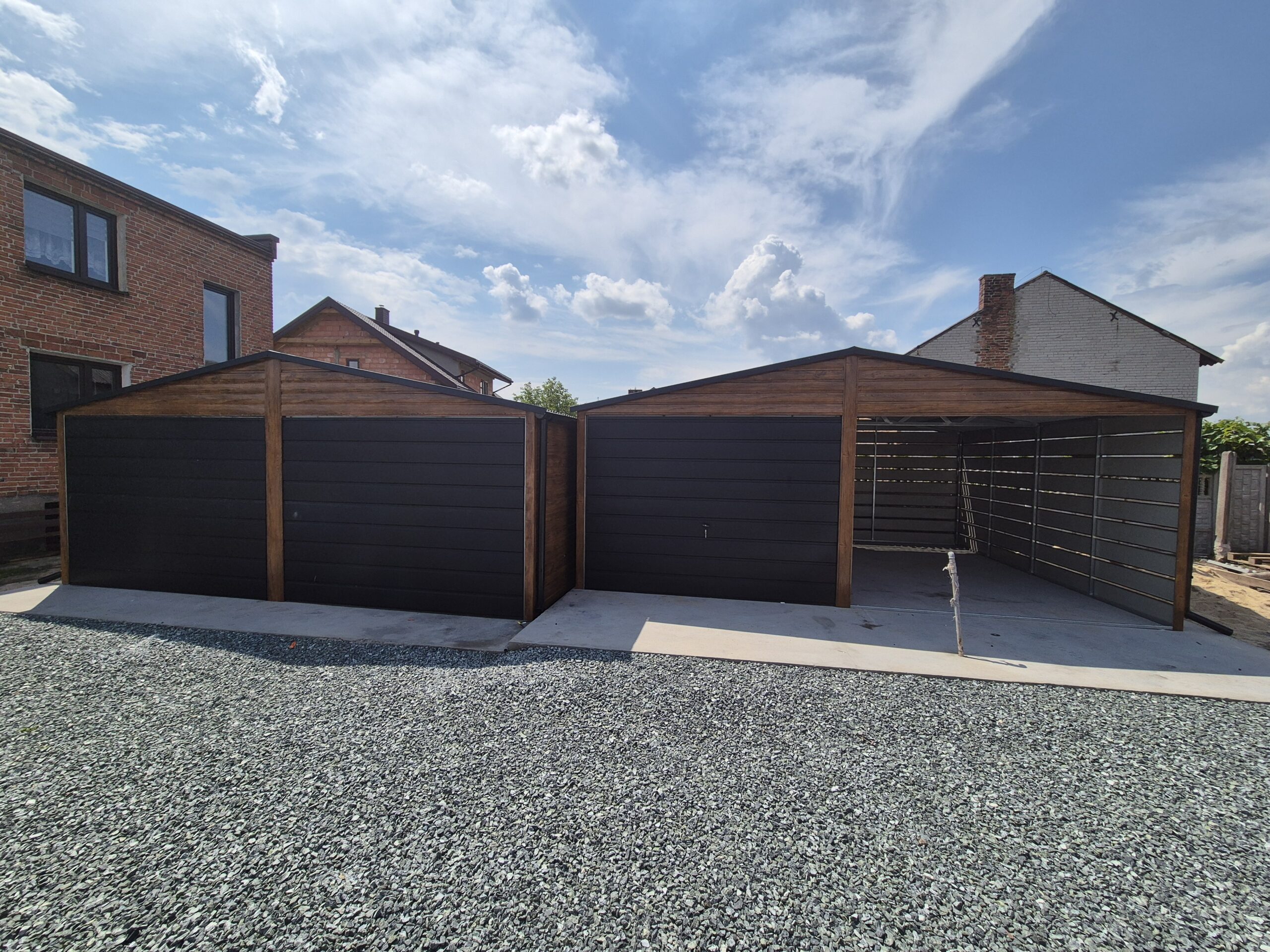 2x Garaż drewnopodobny